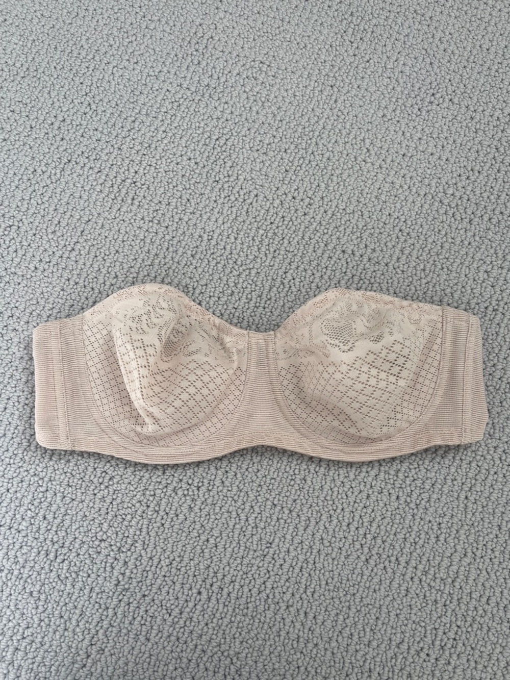 Wacoal Visual Effects Strapless Minimizer Bra  Size 38C